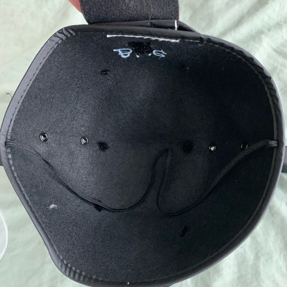 Bride & Groom Disney Ears Set - Picture 6 of 6